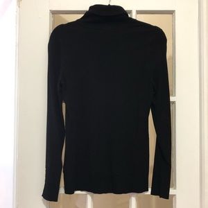 White House Black Market. Long Sleeve Turtleneck.